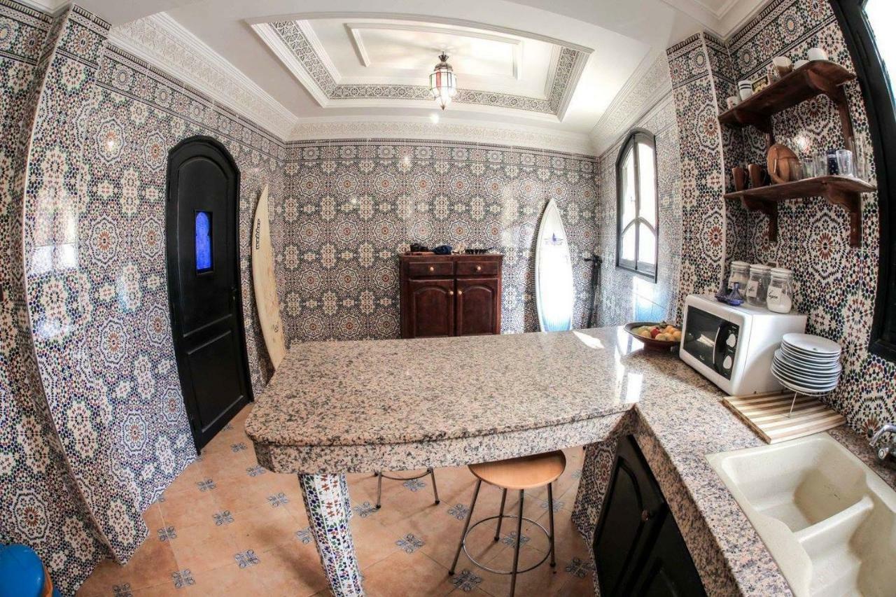 Salt House Morocco - Surf & Yoga Camp Bed & Breakfast Tamraght ภายนอก รูปภาพ