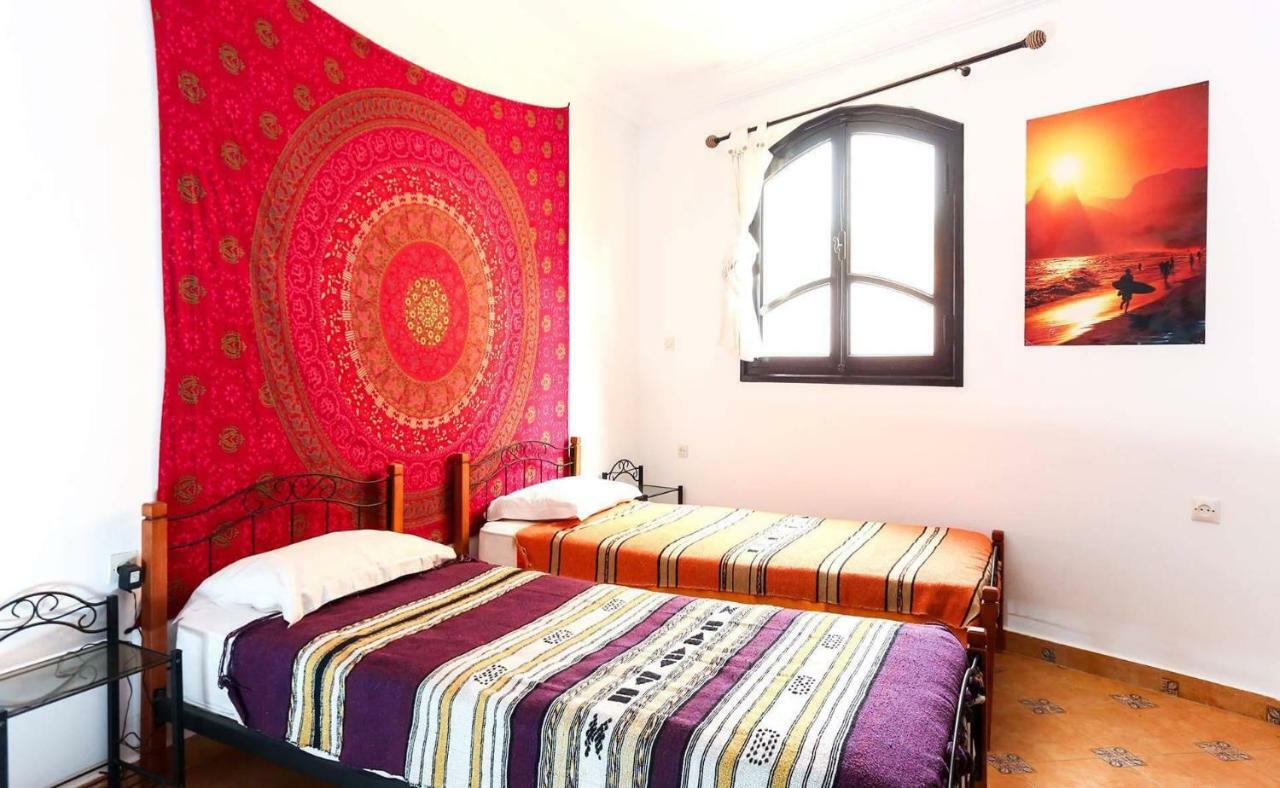Salt House Morocco - Surf & Yoga Camp Bed & Breakfast Tamraght ภายนอก รูปภาพ