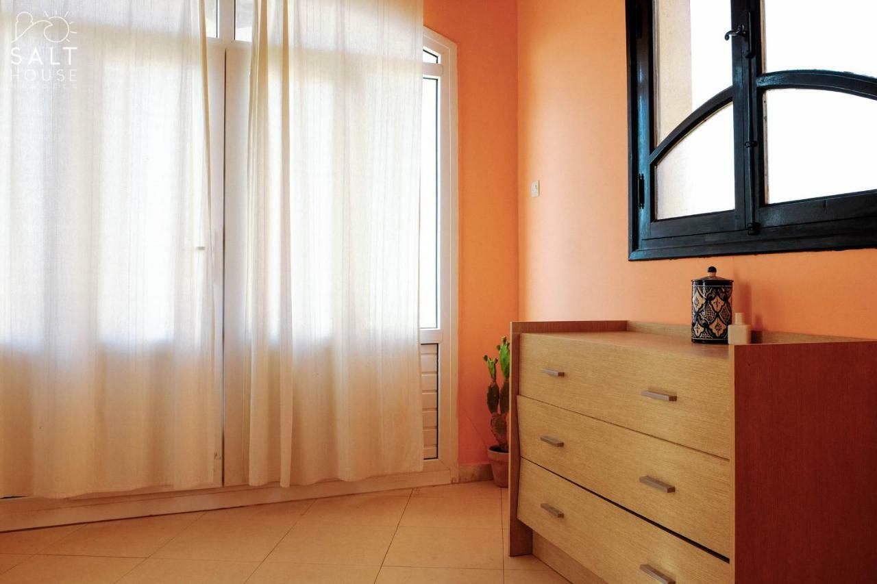Salt House Morocco - Surf & Yoga Camp Bed & Breakfast Tamraght ภายนอก รูปภาพ