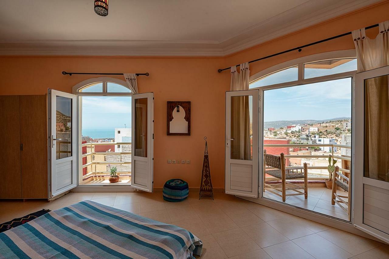 Salt House Morocco - Surf & Yoga Camp Bed & Breakfast Tamraght ภายนอก รูปภาพ