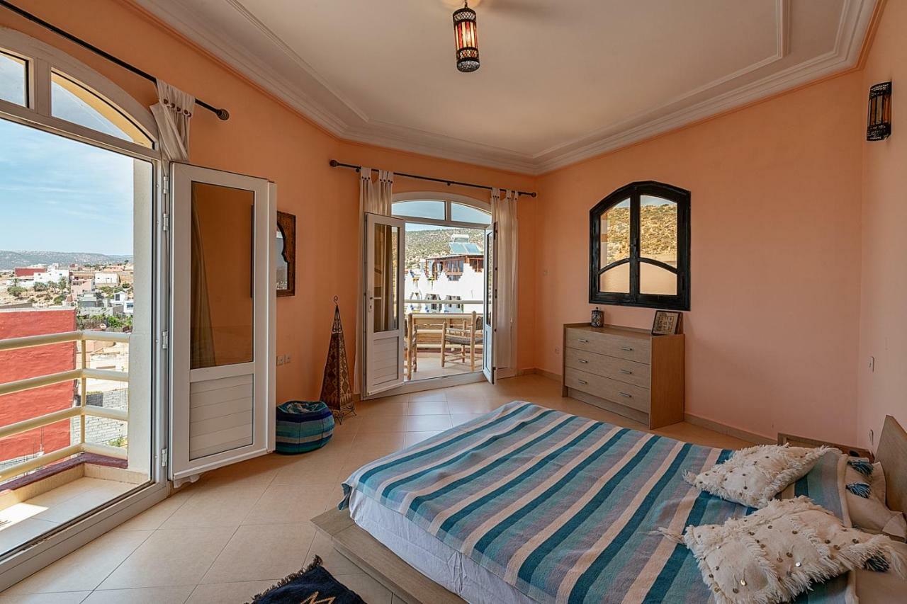 Salt House Morocco - Surf & Yoga Camp Bed & Breakfast Tamraght ภายนอก รูปภาพ